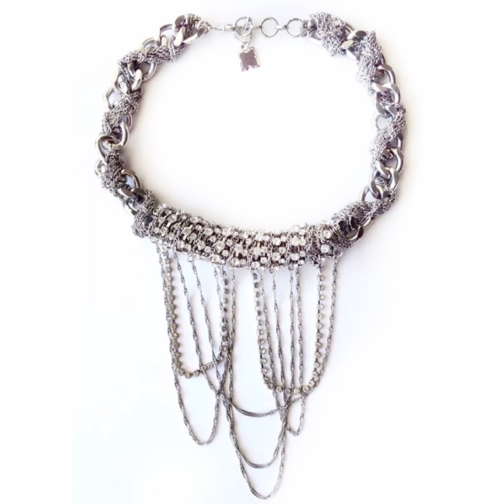 BCBG NECKLACE COLLAR FRINGE SILVER TONED GEM CHAIN